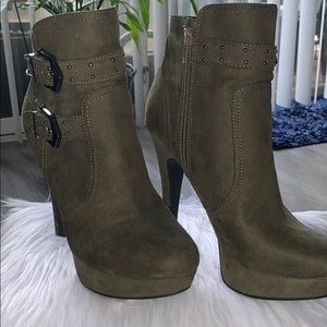 Army green ankle boots, size 6.5